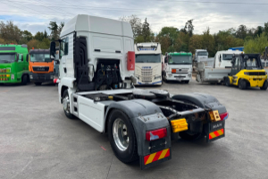 sattelzugmaschine_-_tgs_18_440_4x2_adr_-_man_303395.jpg