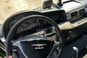 sattelzugmaschine_-_tgs_18_480_4x4_hydrodrive_-_man_225382.jpg