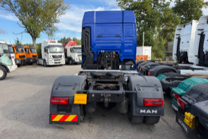 sattelzugmaschine_-_tgs_18_500_4x4_hd_2kreishydraulik_-_man_308937.jpg