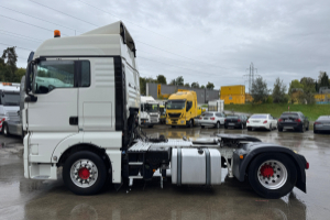 sattelzugmaschine_-_tgx_18_460_ghh_kompressor_-_man_254820.jpg