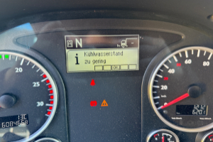 sattelzugmaschine_-_tgx_18_500_4x2__engine_defect__-_man_258021.jpg