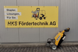 sm200-terminal-tractors-master-mover_240835.jpg