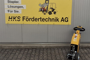 sm200-terminal-tractors-master-mover_240836.jpg