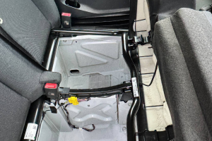sprinter-317-cdi-pro-aufbau-mit-hebebuehne-4325-lang-delivery-van-mercedes_304187.jpg